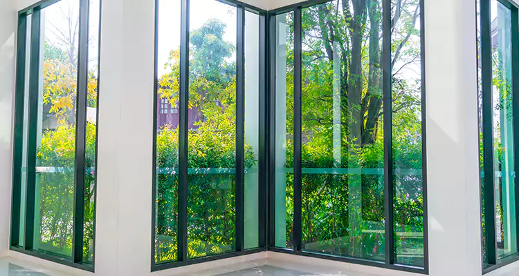 Emergency Balcony Door Glass Repair in Leesburg, FL