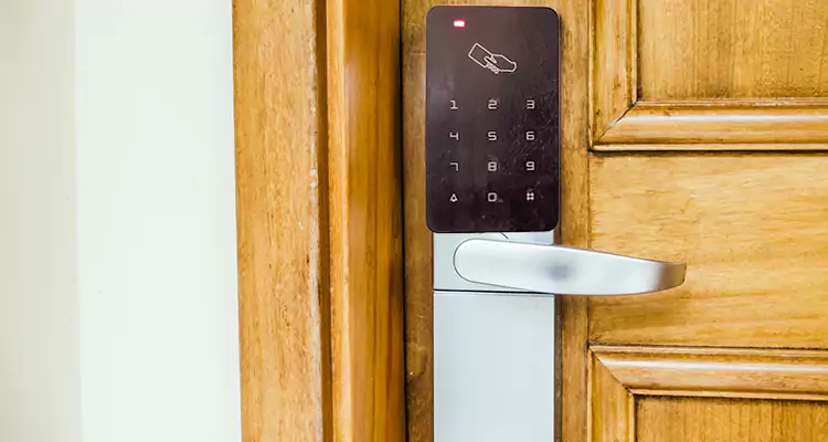 Keyless Hotel Door Locks Repair in Leesburg, FL