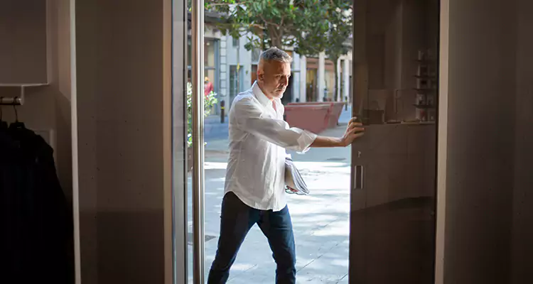 Track Cleaning and Repair for Stuck Doors in Leesburg, FL