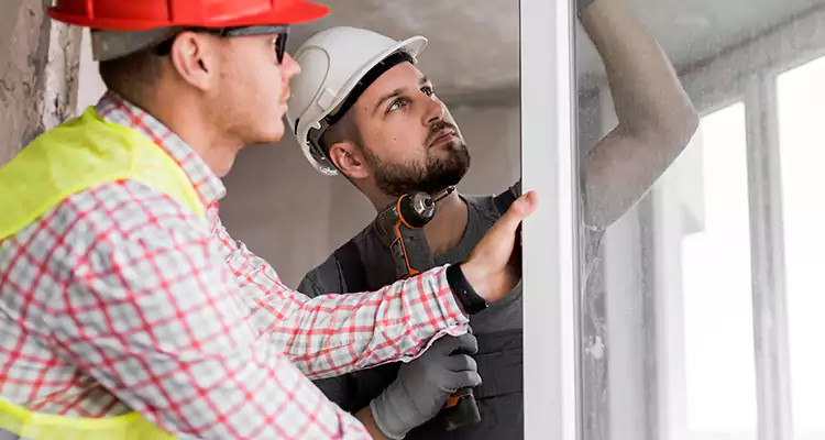 Sliding Patio Door Sticking? Expert Repair in Leesburg, FL.